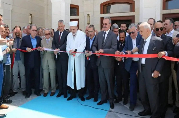 Adana'da Nuri Çomu Camii İbadete Açıldı...