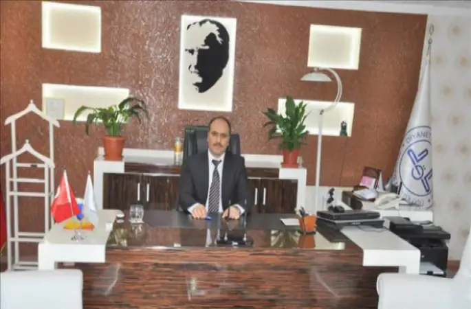 Müftü Dolu Yaralı Asker Hakan Şimşekyakar'ı evinde ziyaret etti.