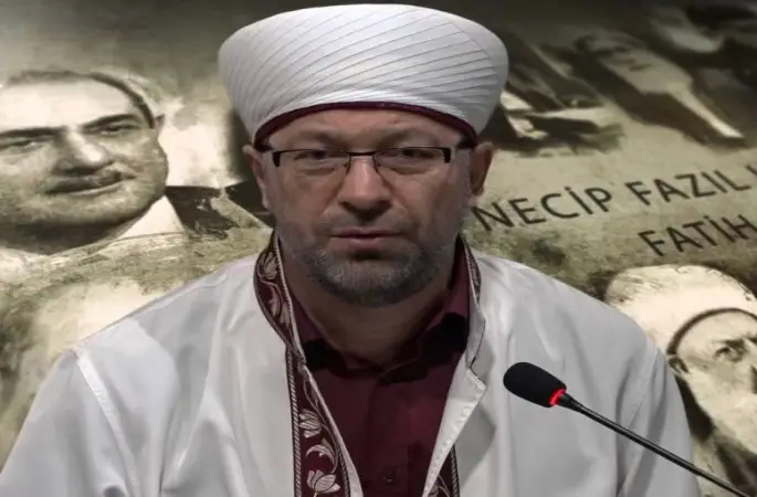 Diyanet’te İtiraf Gibi Açıklama: Dini Derslere Talep Çakıldı!