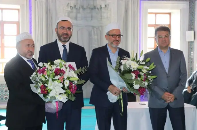 İstanbul Küçükçekmece'de 42 hafız icazetlerini aldı