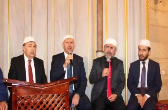 Adana'da Sakıp Sabancı İçin Mevlit Okuldu