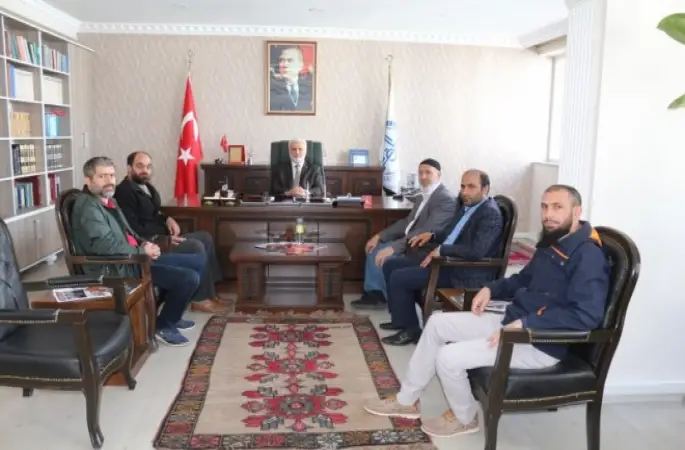 Mazlumder Ağrı Şubesinden İl Müftüsü Tandoğan Topçuya Ziyaret