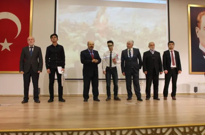 Osmaniye'de Çanakkale Şehitlerine Şiir Yarışması