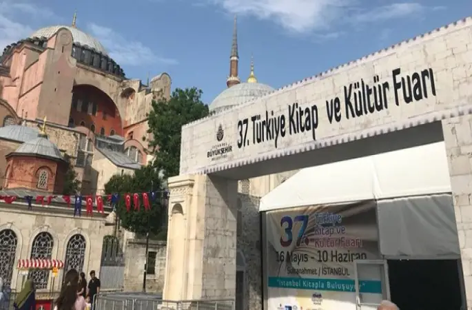 İstanbul Kitap Fuarı'nda son durum: Herkes birbirini suçluyor