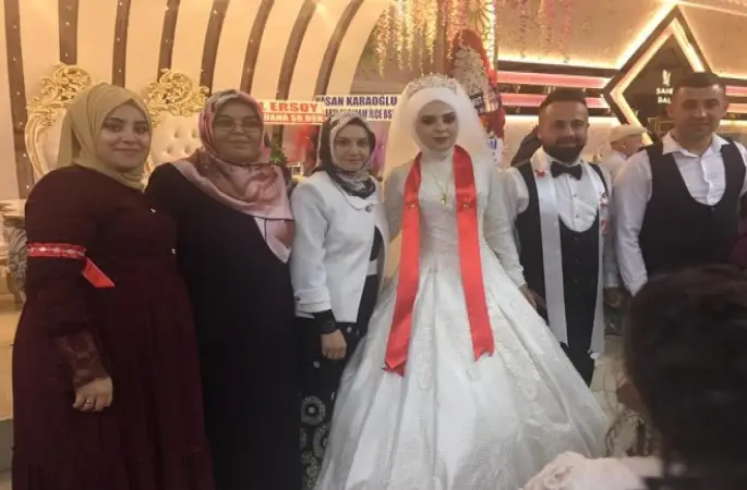 Başkan Veysel Akkoç ,Oğlu Bilal’ı Evlendirmenin mutluluğunu yaşıyor.