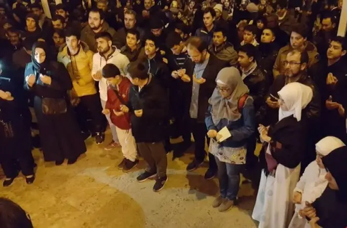 Kırşehir'de Umreye Giden Öğretmen ve Öğrenciler Dualarla Uğurlandı