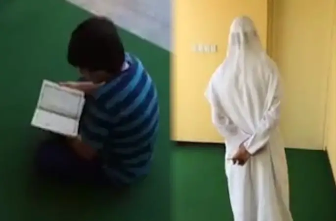 Baba-Oğulun Kur'an-ı Kerim talimi hayran bıraktı