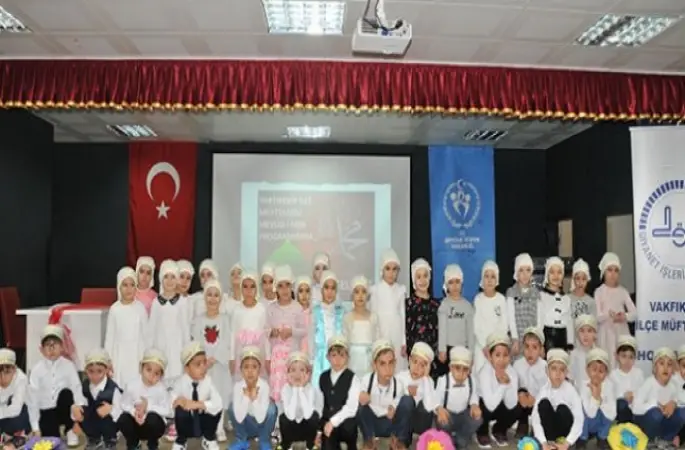 Minik Öğrencilerden 'Mevlîd-i Nebî Etkinliği