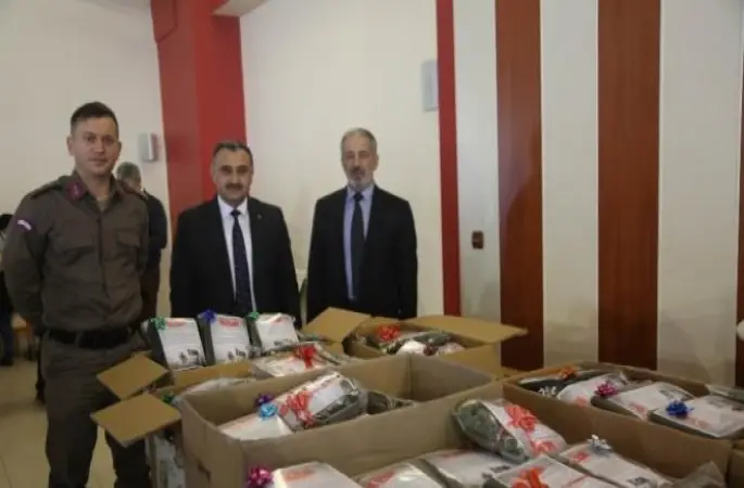 Develi Müftülüğü Bayan Gençlik Koordinatörlüğünden Mehmetçik’e destek