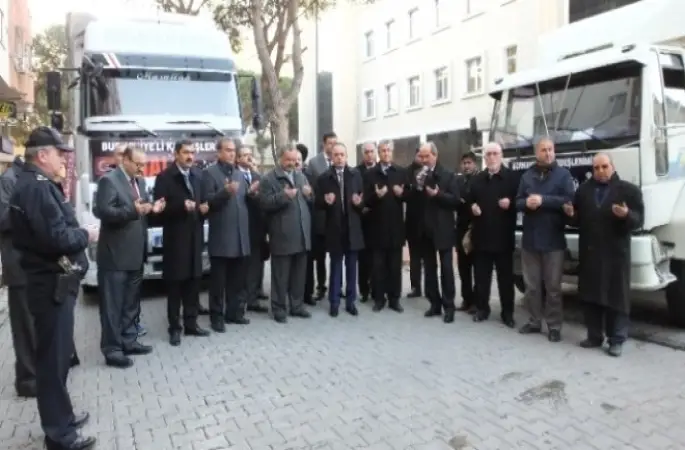 Burhaniye'de Halep'e Yardım Gönderildi