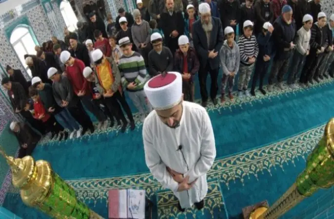 Camiler Çocuklarla Doldu