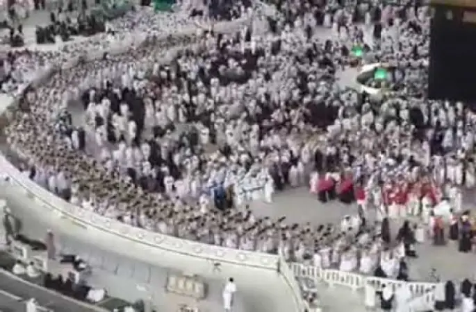 Umreye giden Türk öğrenciler paylaşım rekorları kırıyor